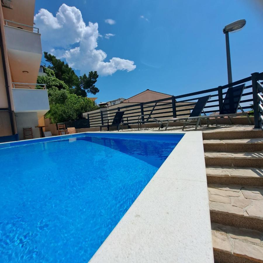 Apartments Vila Adrijana & Fitness Studio Wolf Bv Baška Voda Εξωτερικό φωτογραφία