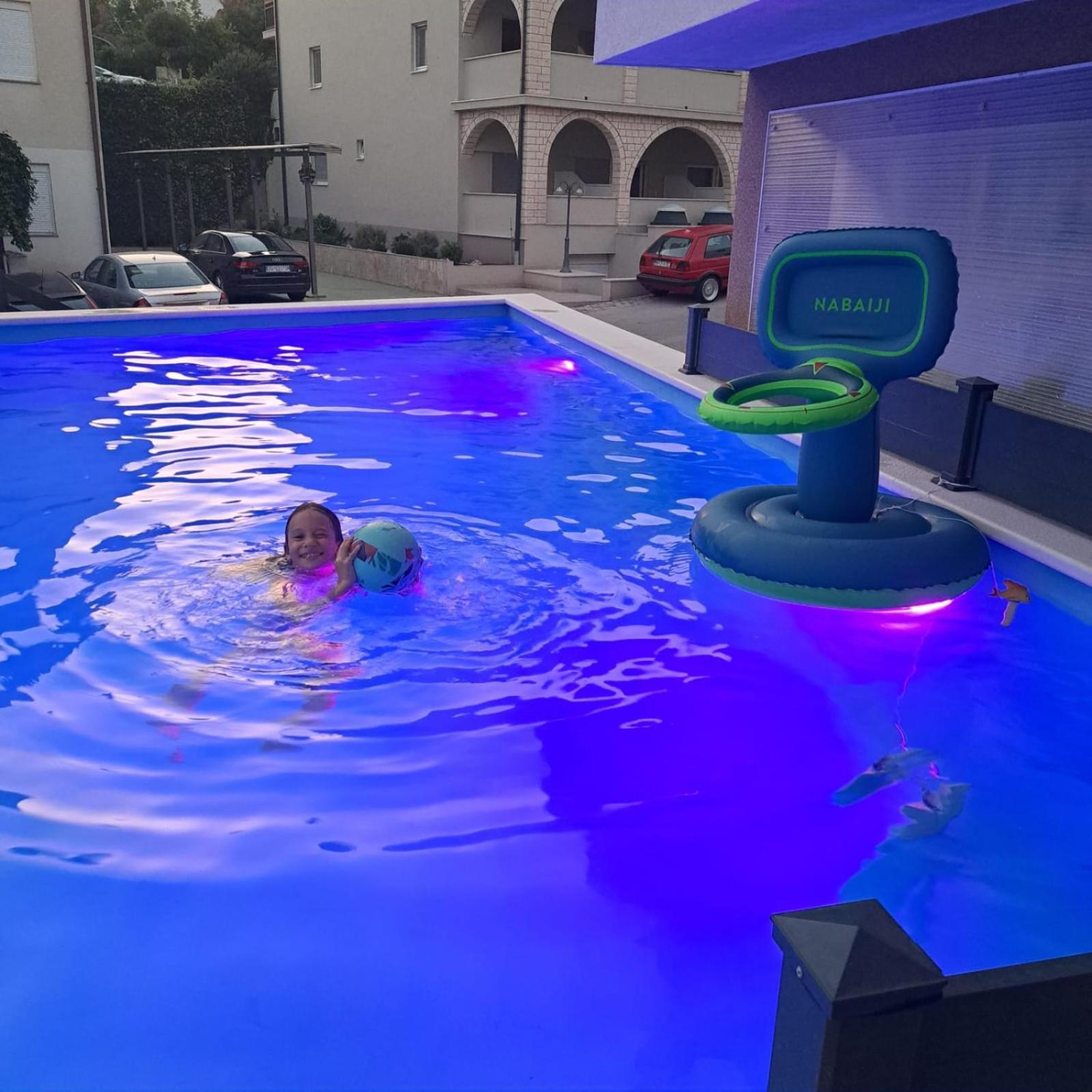 Apartments Vila Adrijana & Fitness Studio Wolf Bv Baška Voda Εξωτερικό φωτογραφία