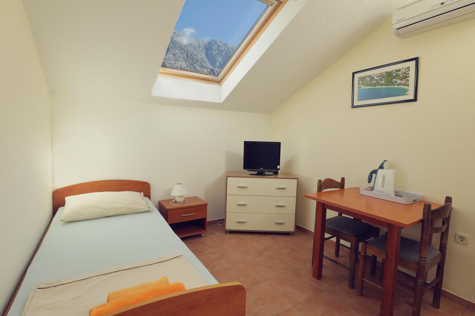 Apartments Vila Adrijana & Fitness Studio Wolf Bv Baška Voda Εξωτερικό φωτογραφία