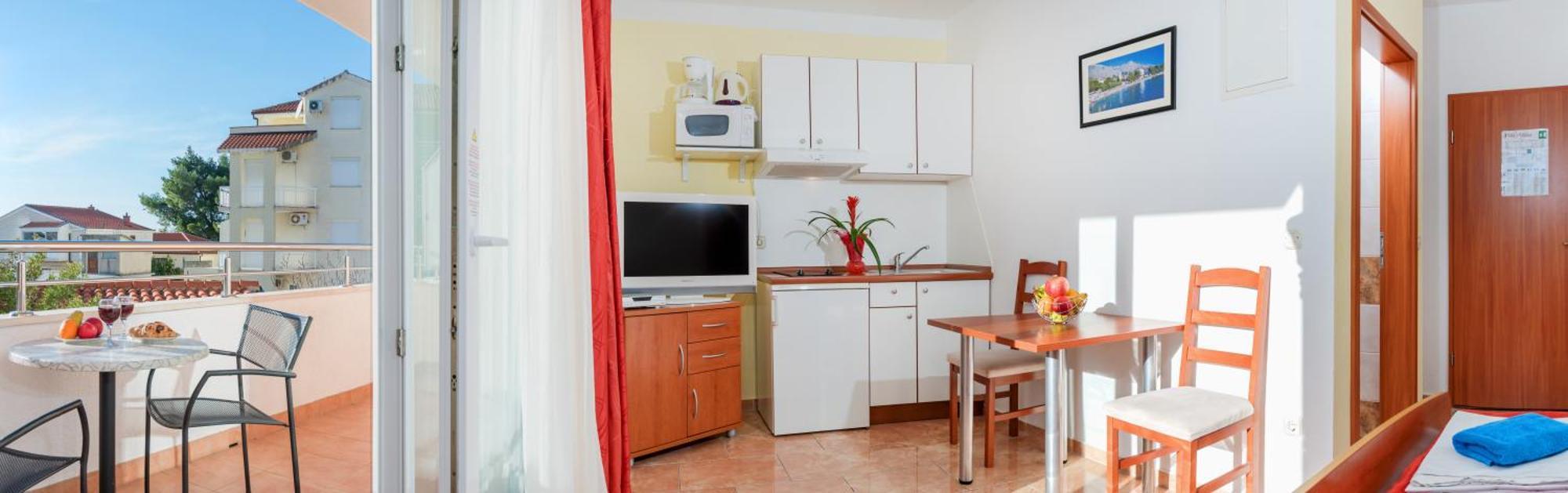 Apartments Vila Adrijana & Fitness Studio Wolf Bv Baška Voda Εξωτερικό φωτογραφία