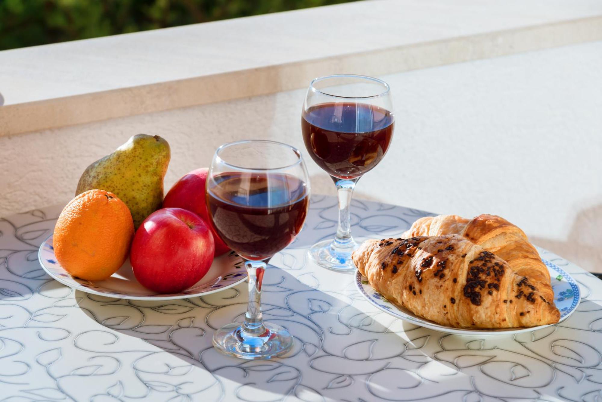 Apartments Vila Adrijana & Fitness Studio Wolf Bv Baška Voda Εξωτερικό φωτογραφία