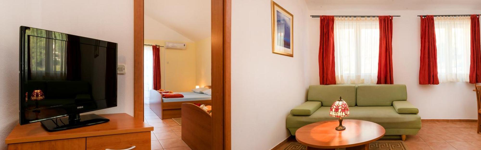 Apartments Vila Adrijana & Fitness Studio Wolf Bv Baška Voda Εξωτερικό φωτογραφία