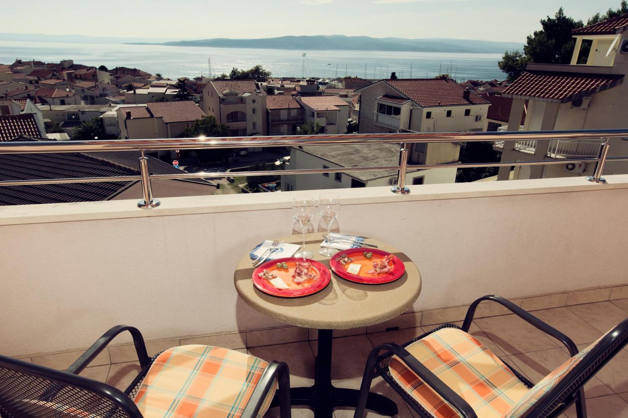 Apartments Vila Adrijana & Fitness Studio Wolf Bv Baška Voda Εξωτερικό φωτογραφία