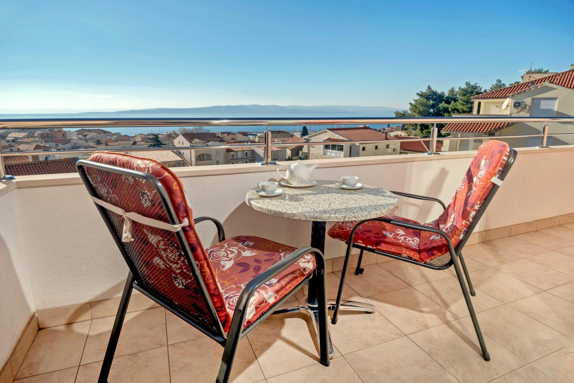 Apartments Vila Adrijana & Fitness Studio Wolf Bv Baška Voda Εξωτερικό φωτογραφία
