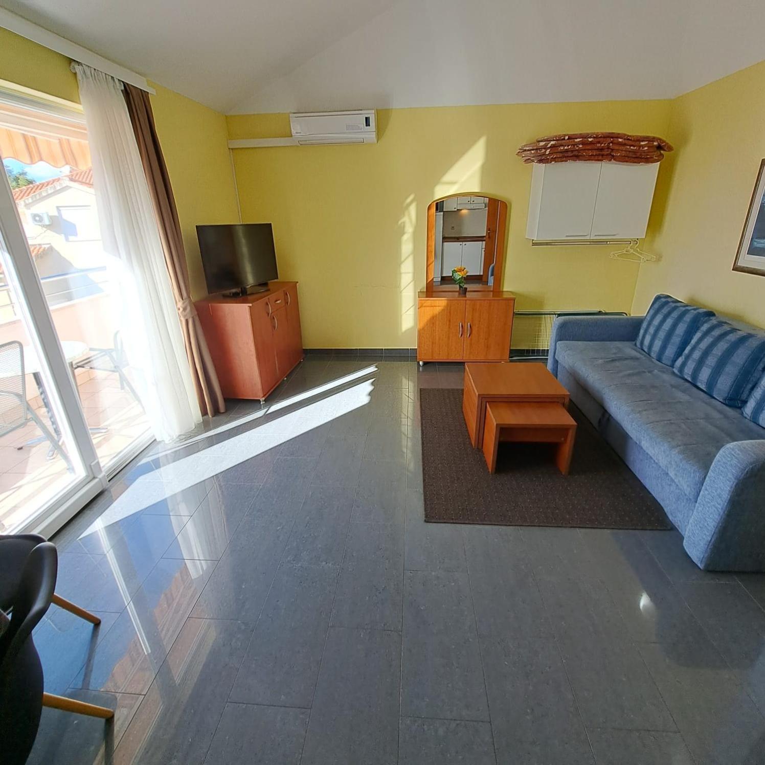 Apartments Vila Adrijana & Fitness Studio Wolf Bv Baška Voda Δωμάτιο φωτογραφία