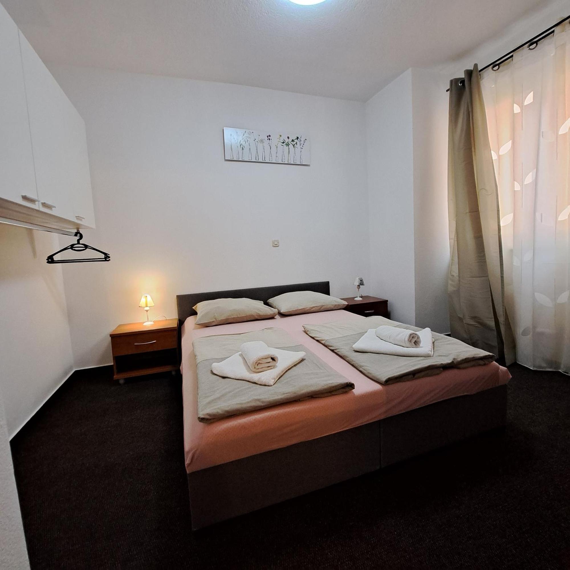 Apartments Vila Adrijana & Fitness Studio Wolf Bv Baška Voda Δωμάτιο φωτογραφία